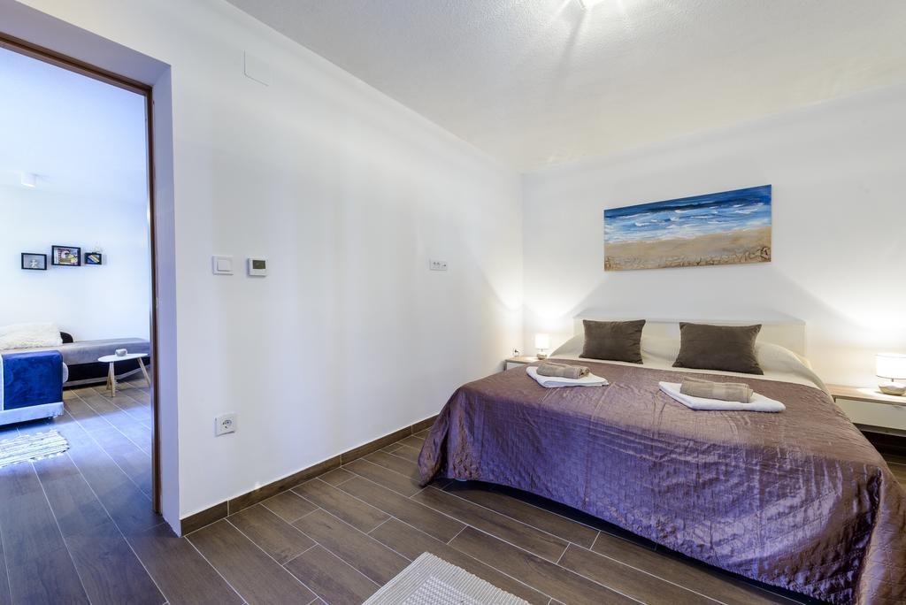 Apartment Mistral - Cosy Apartment With Sea View Molunat Eksteriør bilde